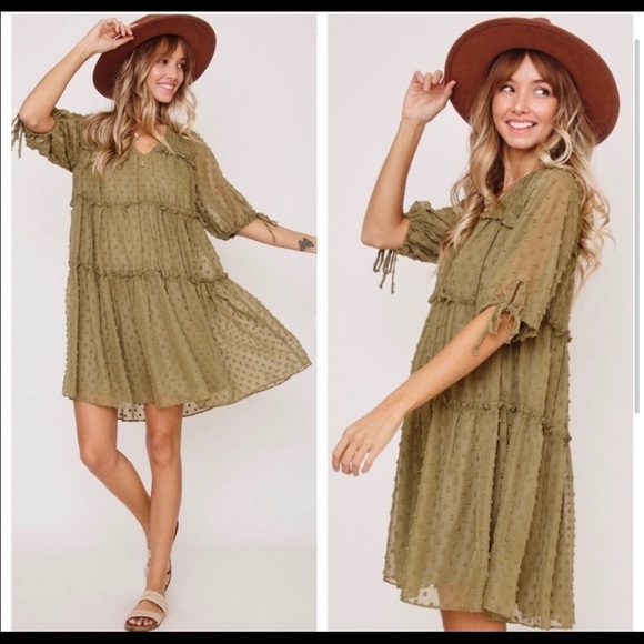 BOHO CHIC TIERED DRESS Medium - Picture 3 of 3